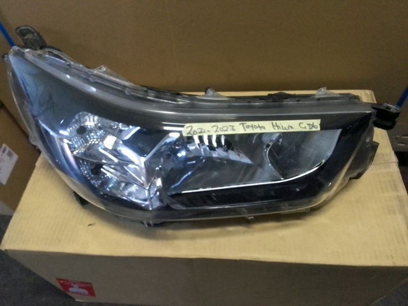 (2021-2023) TOYOTA HILUX GD6 RIGHT SIDE NORMAL HEADGHT FOR SALE