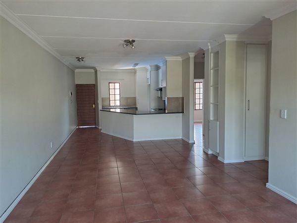 Neat 2 Bedroom Apartment in Rivonia Sandton To Let.