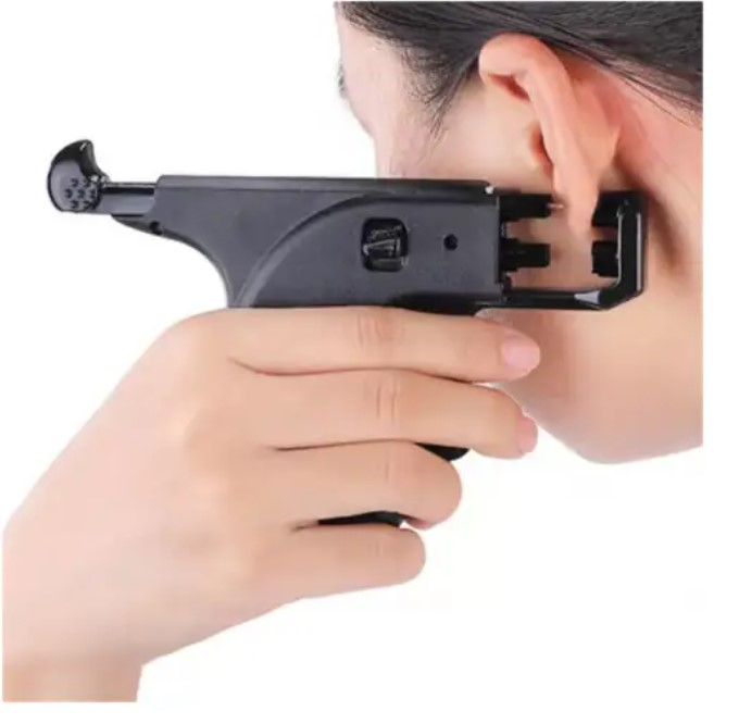 Brand New! Ear Piercing Kit- Ear Piercer Ear Nail Gun