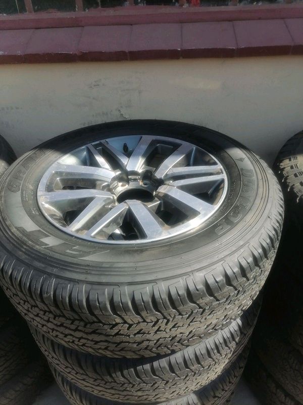 Toyota Hilux Dakar GD6 18inch mags (WITH USED TYRES)