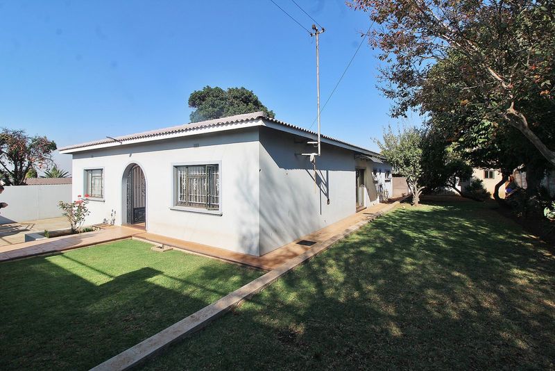 Neat Family Home For Sale in Primrose