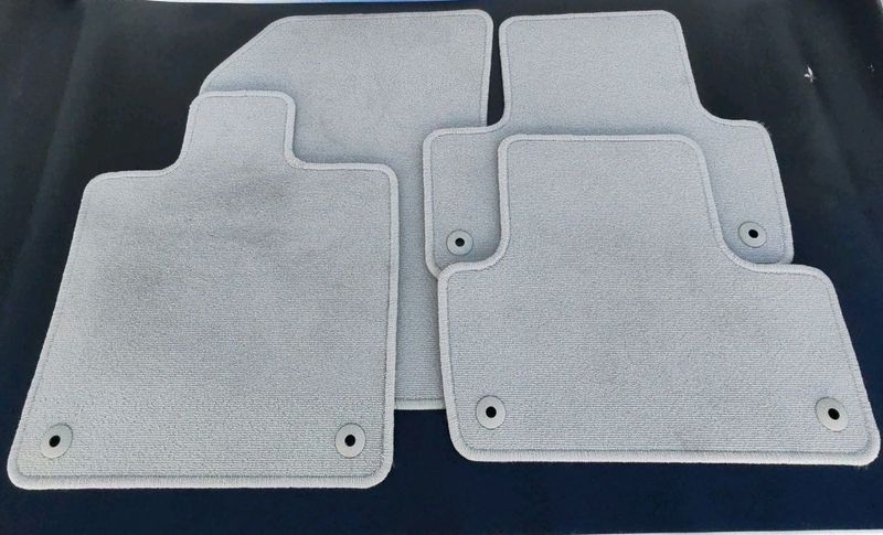 Original Volvo XC60 Floor mats for sale
