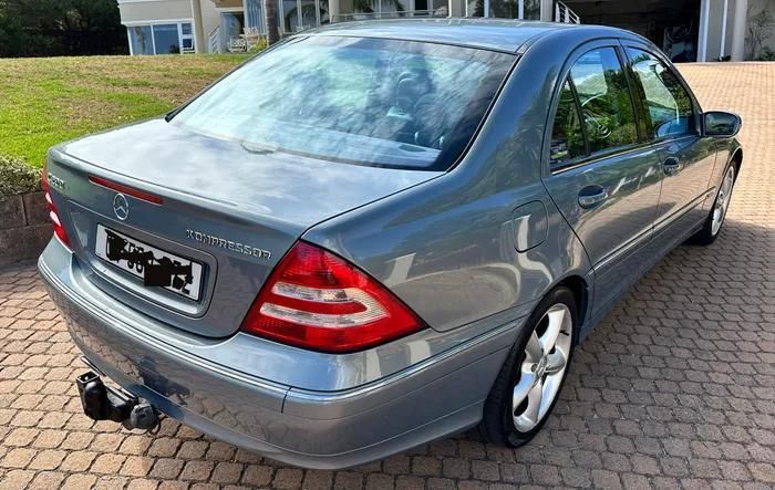 Clean Mercedes C200 2006