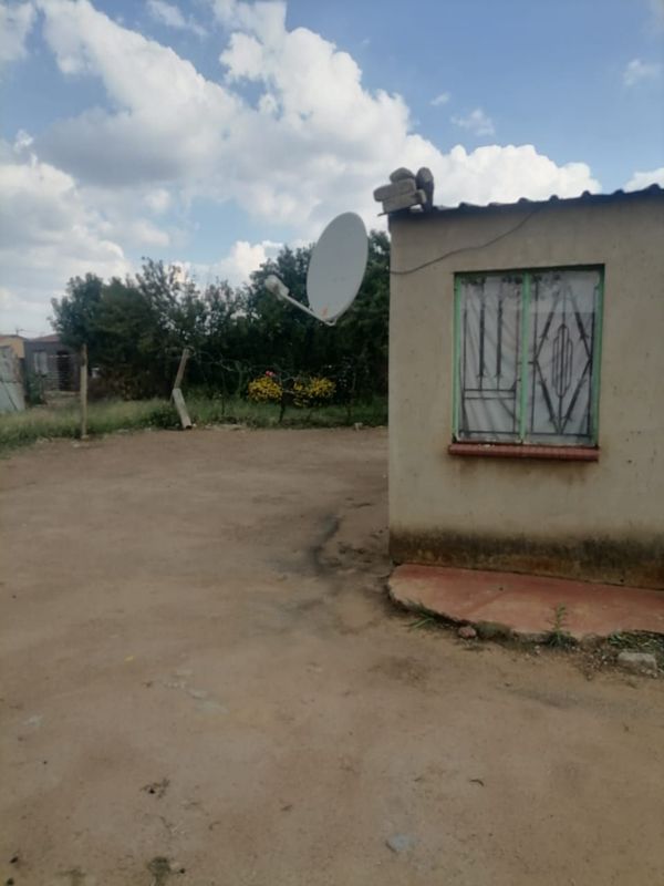 Rdp house for sale in Daveyton