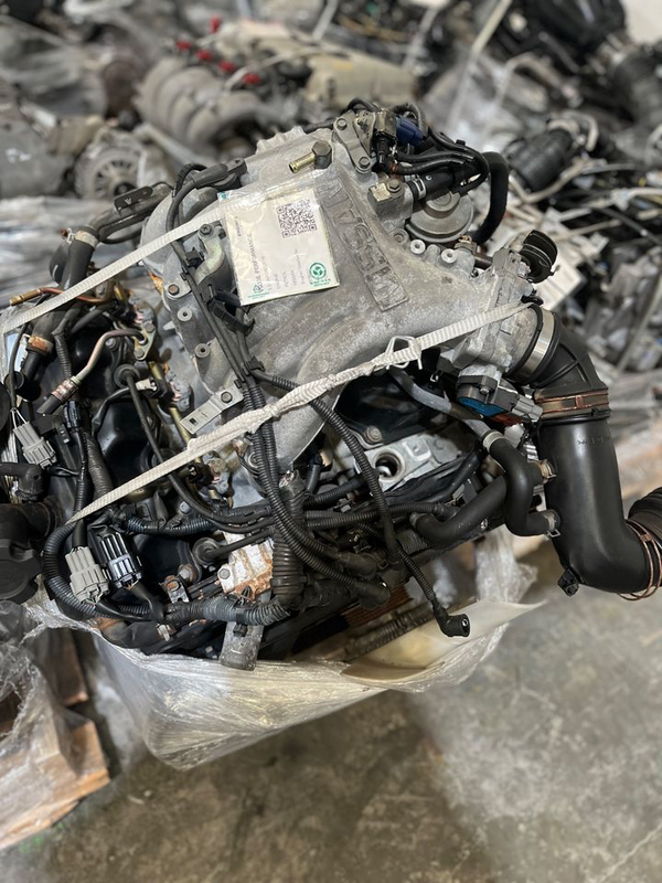 Nissan Hardbody 3.3 V6 (VG33E) Engine