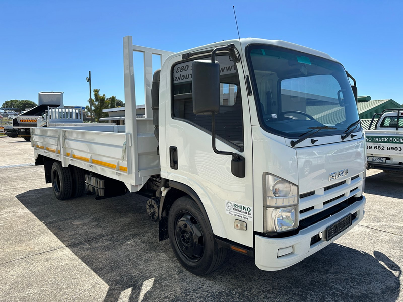 2017 ISUZU NQR500 5 TON WITH DROPSIDES