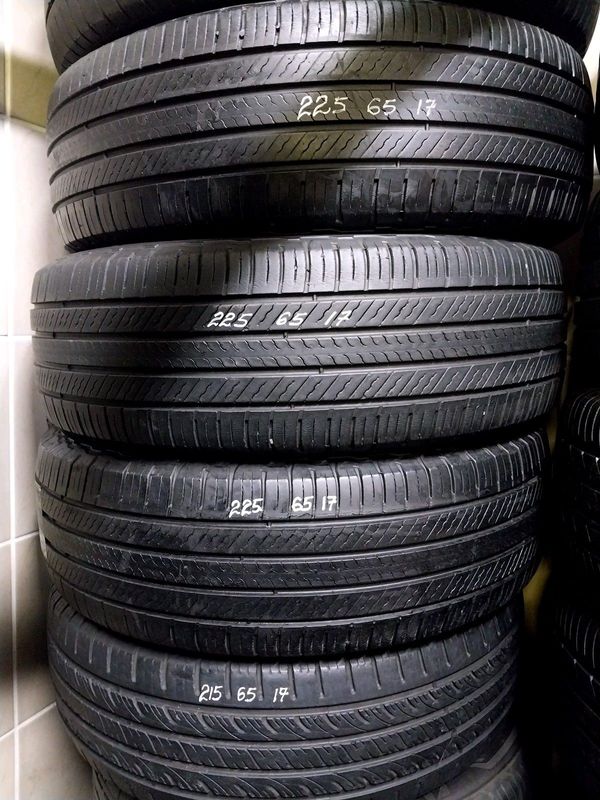 A clean set of 225 65 17 Michelin primacy3 tyres with good treads available for sale