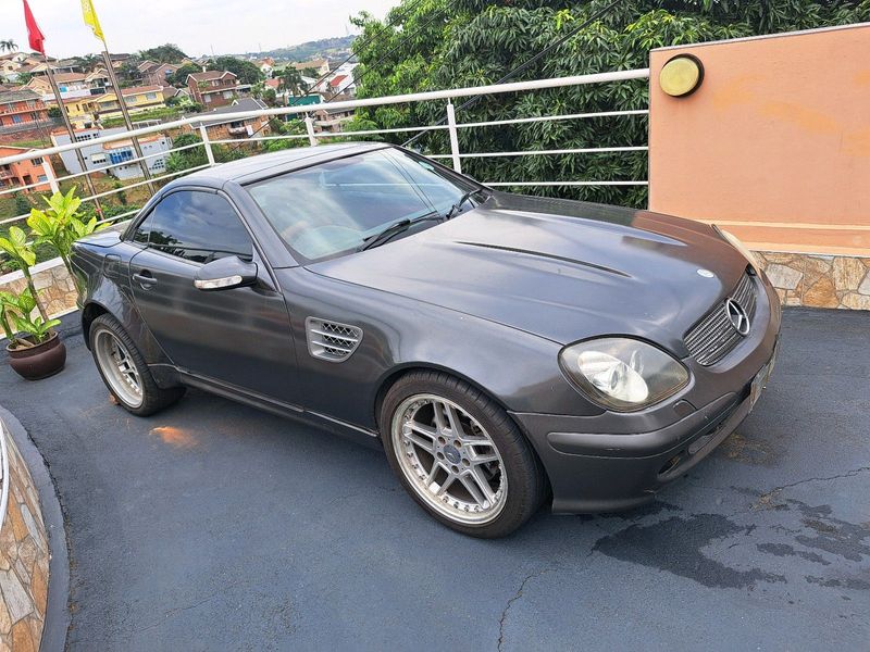 2003 mercedes R170 320 V6 convertible STRIPPING complete car for spares