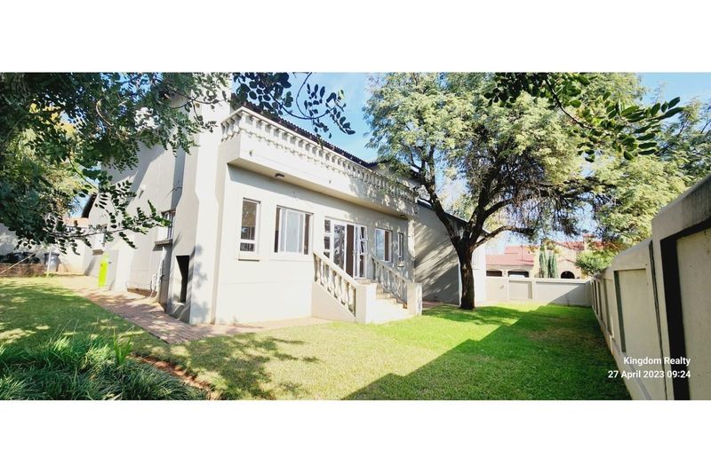 3 Bedroom House for Sale in Mooikloof Gardens Estate - Move in Ready - Stunning Property