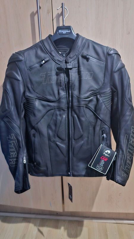 Brand new motorcycle protective wear, leather Jacket and pants