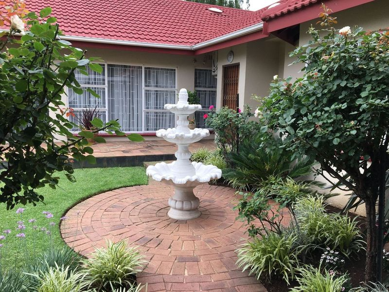 Large family home for sale in Beyers Park