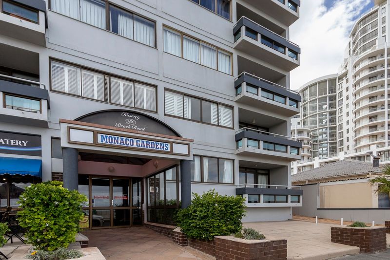 2 Bedroom Apartment for Sale in Strand North -Beachfront apartment with breath-taking views