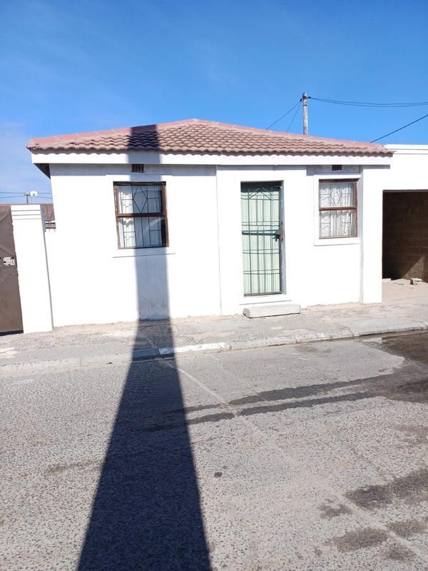 House for Sale in Mxolisi Phetani, Khayelitsha
