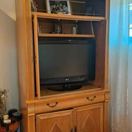 Old Oak TV Cabinet