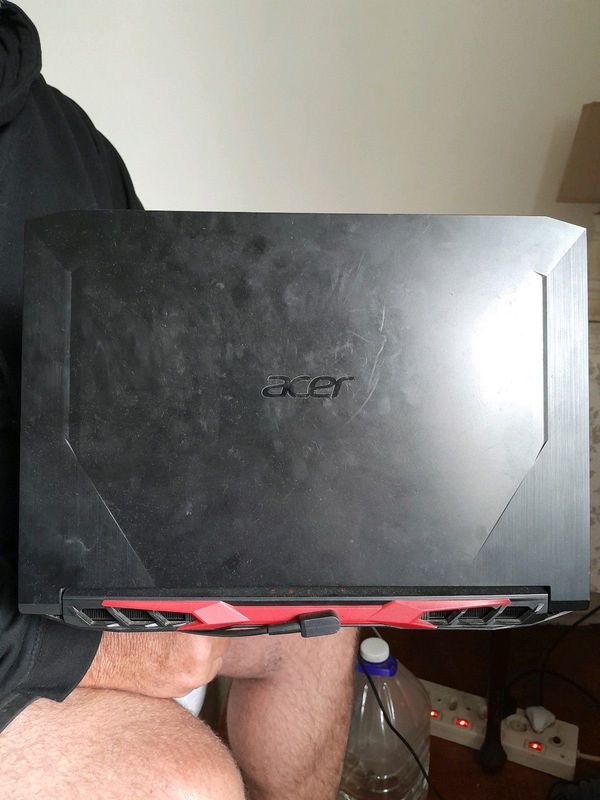 Acer nitro 5 gaming laptop for sale for R15000 or nearest offer
