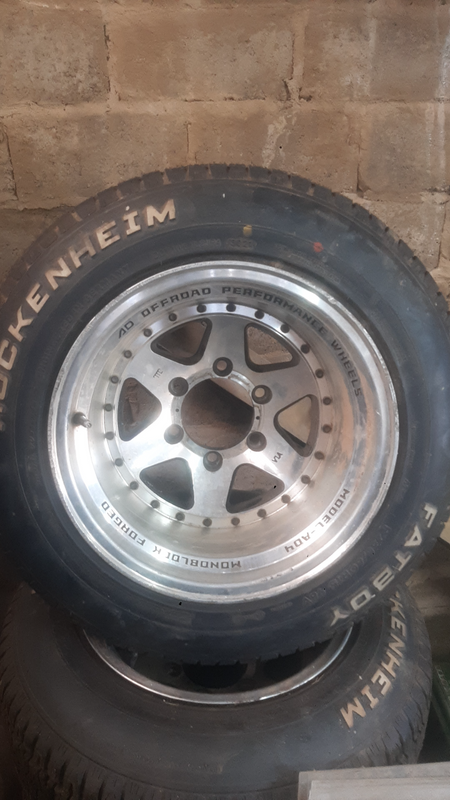 Mag rims with tyres