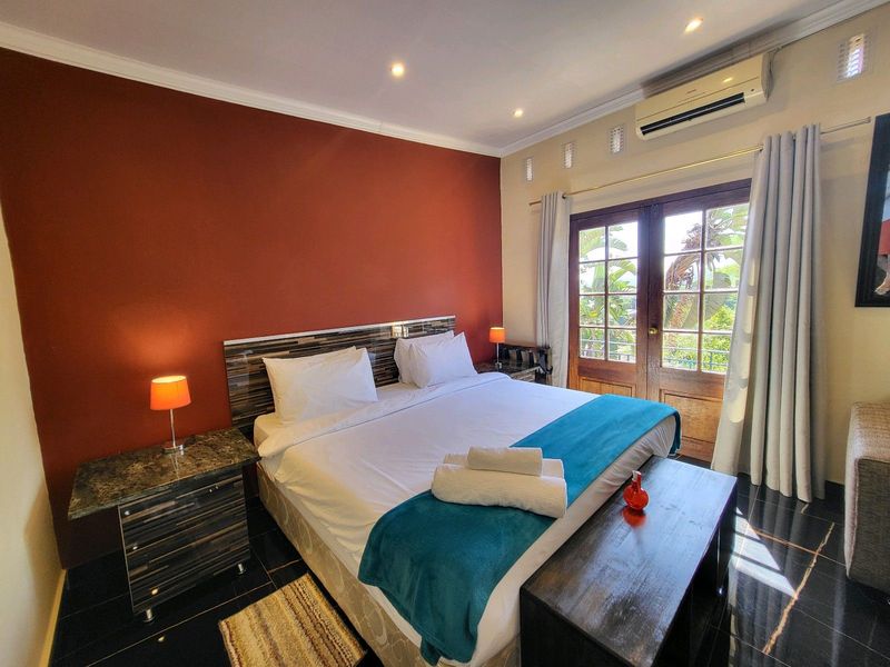 Self-catering accommodation in Durban short and long term, fully furnished.