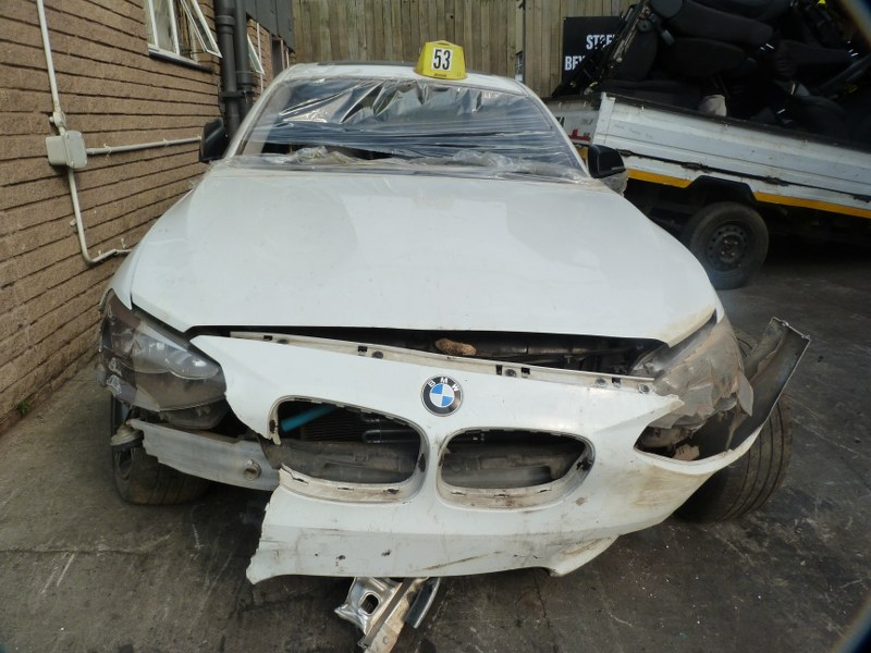 BMW 118i F21 AT White - 2014 STRIPPING FOR SPARES