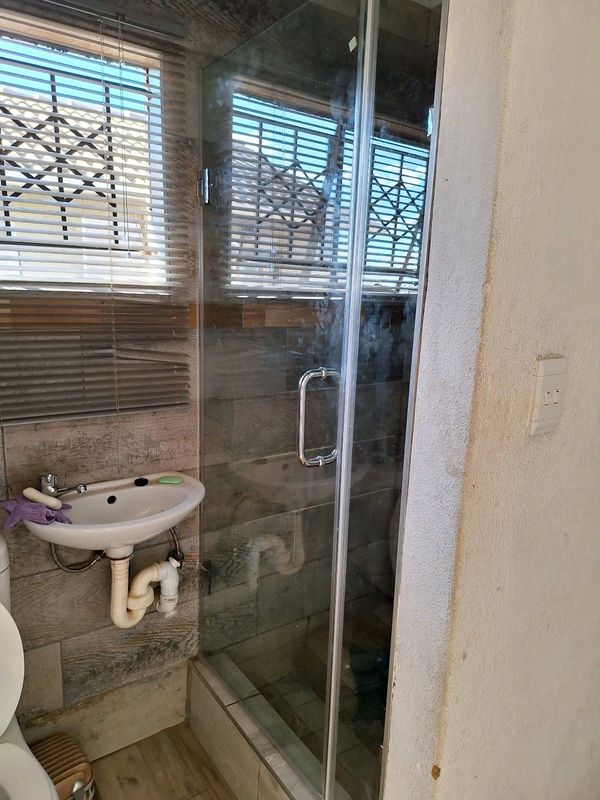 1 Bedroom House available to Rent R2800 From 1st of  June 2024