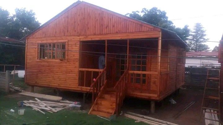 Log cabin houses for sell