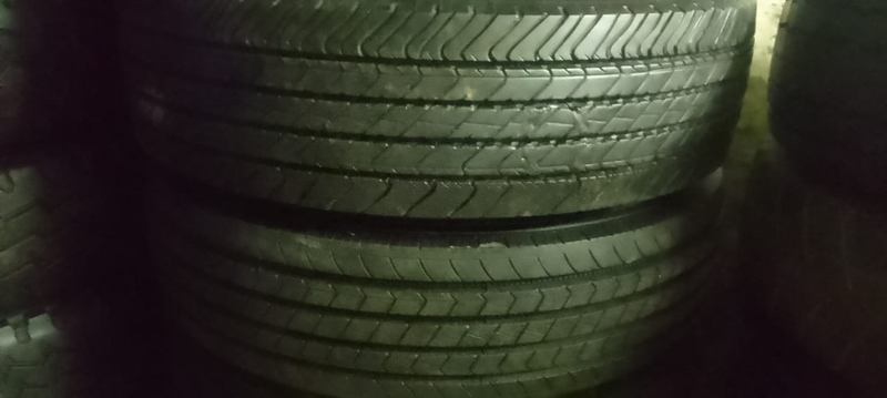 315 TRUCK TYRES AVAILABLE CONTACT 0692735950