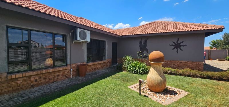 ?? Exclusive Hexriver Lifestyle Estate Gem – Your Perfect Family Home Awaits!