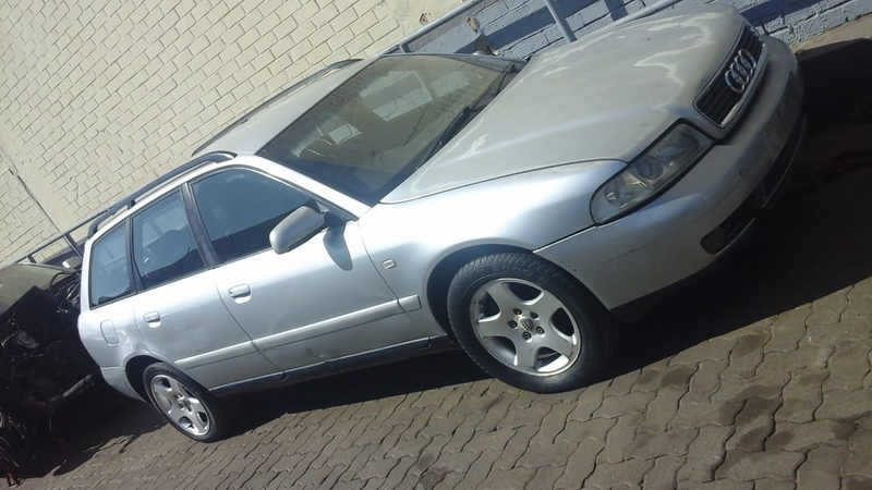 Audi A4 B5 Station Wagon for Stripping