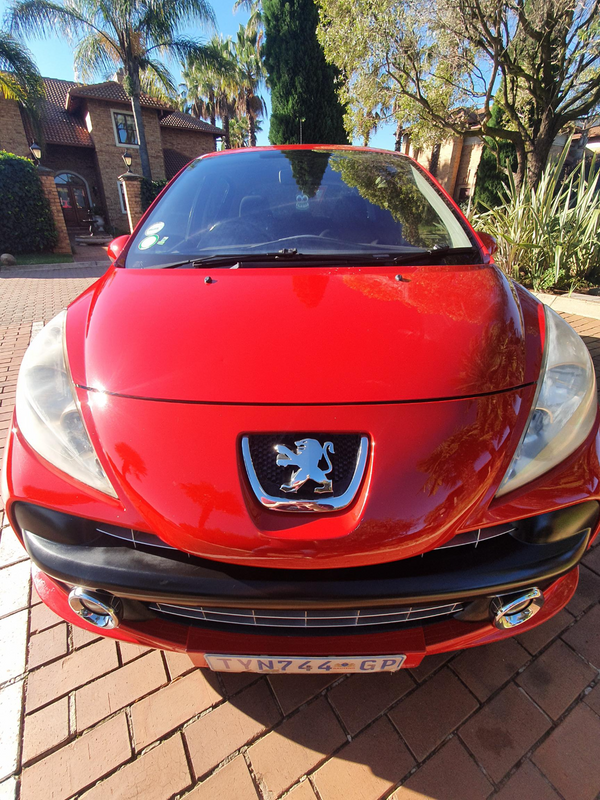 2006 Peugeot 207 Hatchback 1.6 HDI