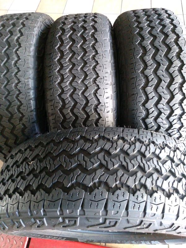 4× 255/65/18 Goodyear Tyres fairly used 85%thread excellent condition