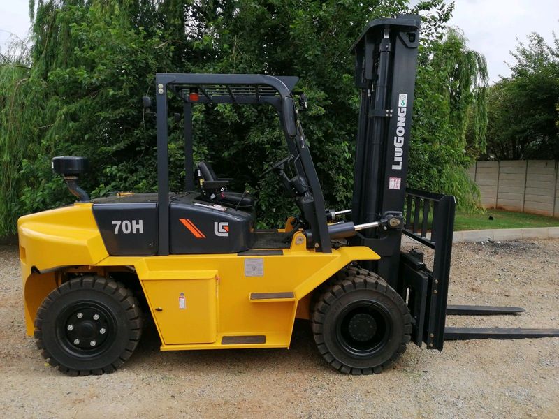 LIUGONG 7 TON DIESEL NEW FORKLIFTS AVAILABLE