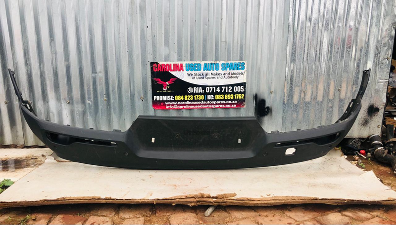 Volvo XC40 rear/back bumper with PDC holes