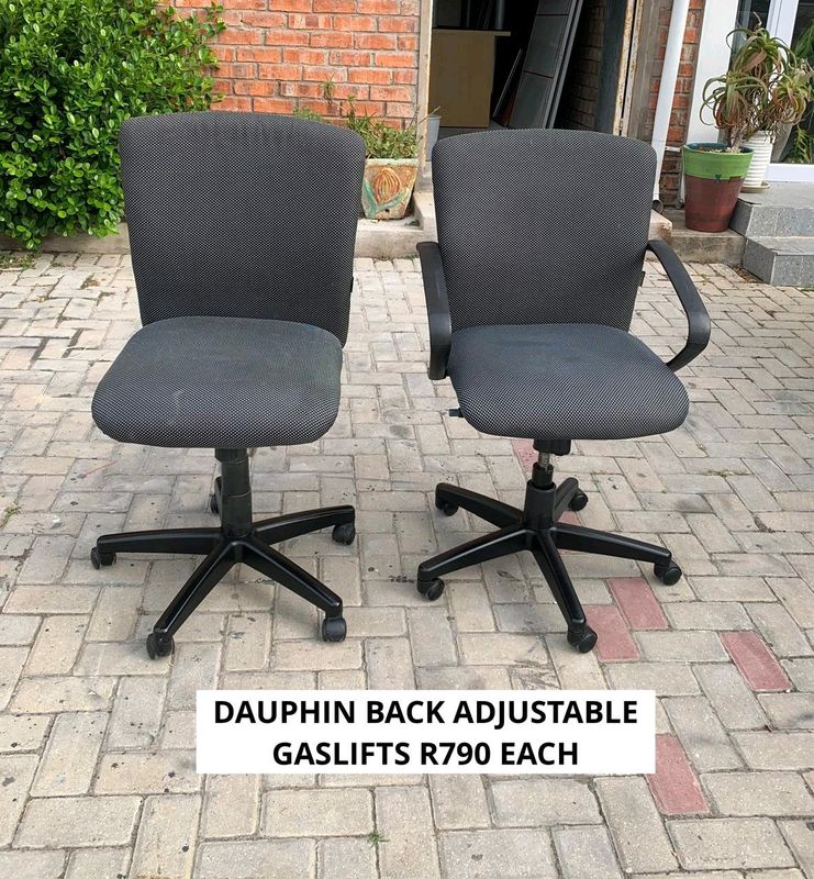 EXCELLENT QUALITY DAUPHIN GAS LIFT HEIGHT ADJUSTABLE CHAIRS