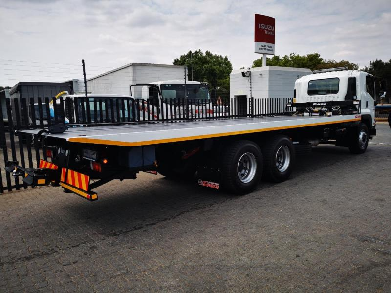 ISUZU 14Ton Flat Bed for Hire!!