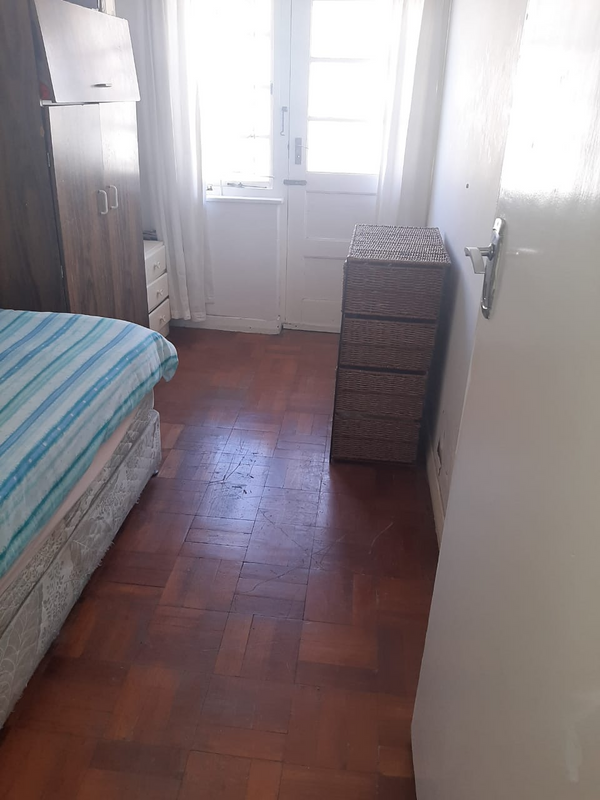 Room available in Muizenberg, 1 June