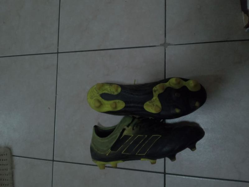 1st class soccer boots