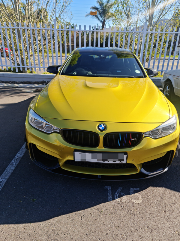 BMW M4 car hire and chauffeur service for matric ball, proms, weddings and photoshoot.