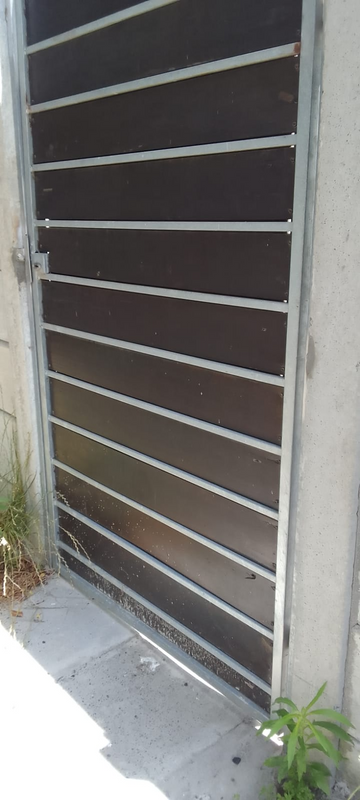 Metal gate for sale - R1850