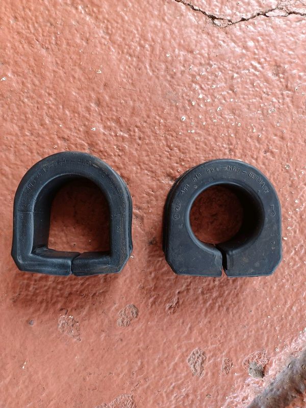 Vw golf 1/caddy used oem steering rack mounting rubbers for sale