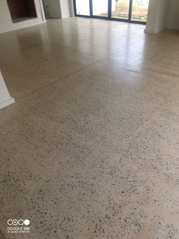 Grinding and polishing of floors