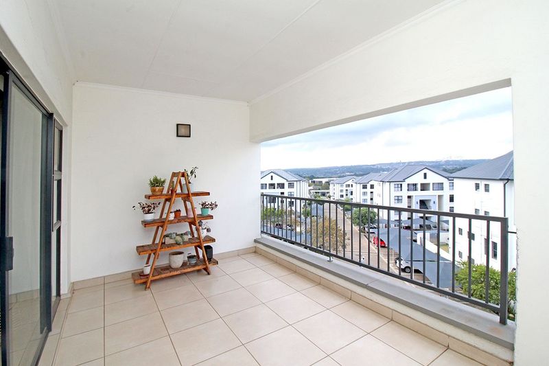 BEAUTIFUL 1 BEDROOM UNIT WITH A GOOD VIEW