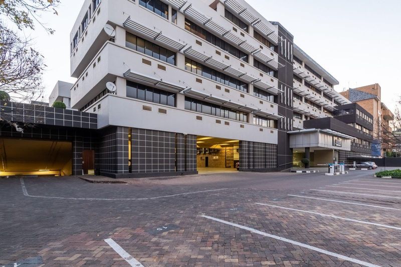 381m² Commercial To Let in Sandton Central at R145.00 per m²