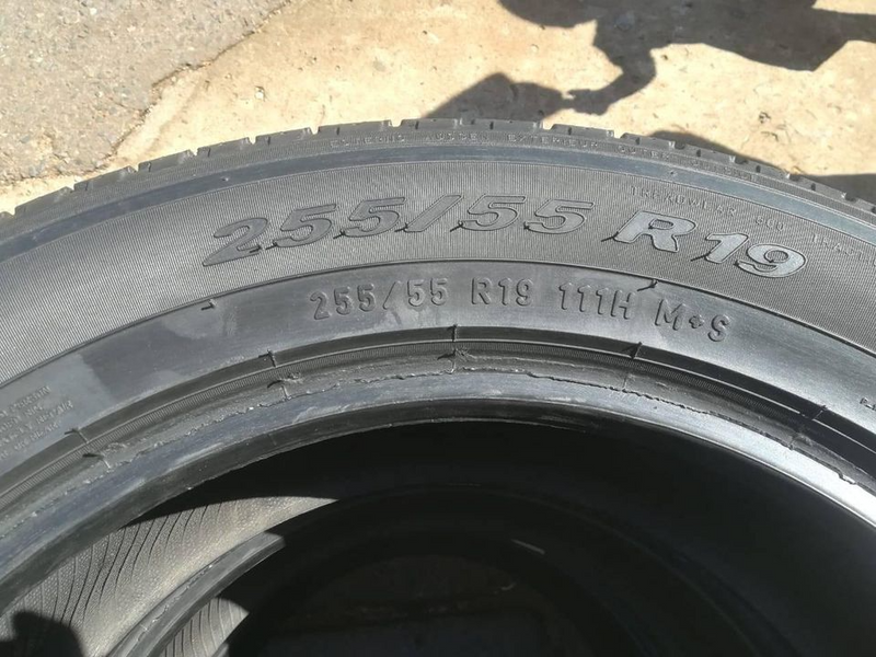 Set of tyres 255/55/19