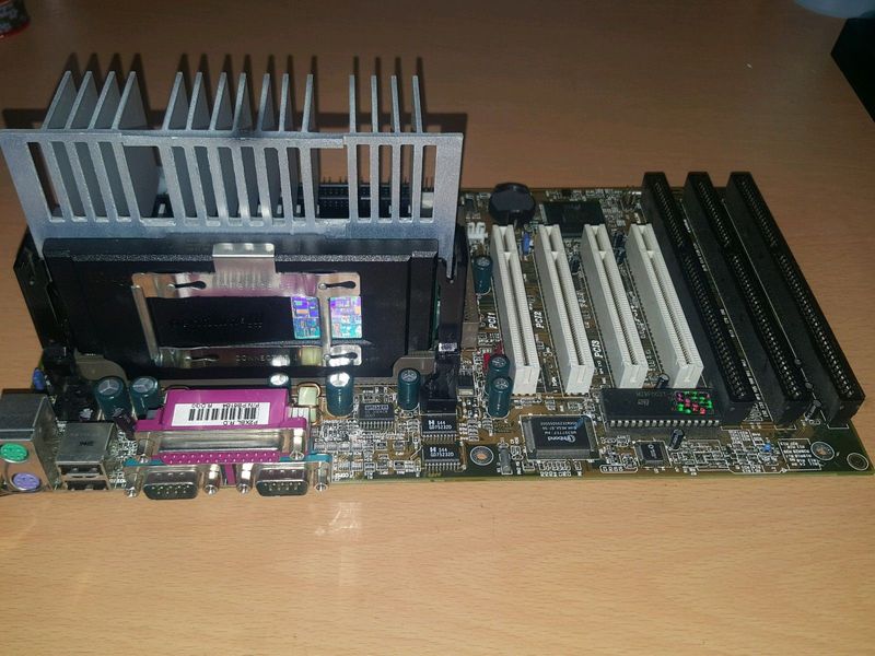 Pentuim 3 450mhz cpu and motherboard for sale