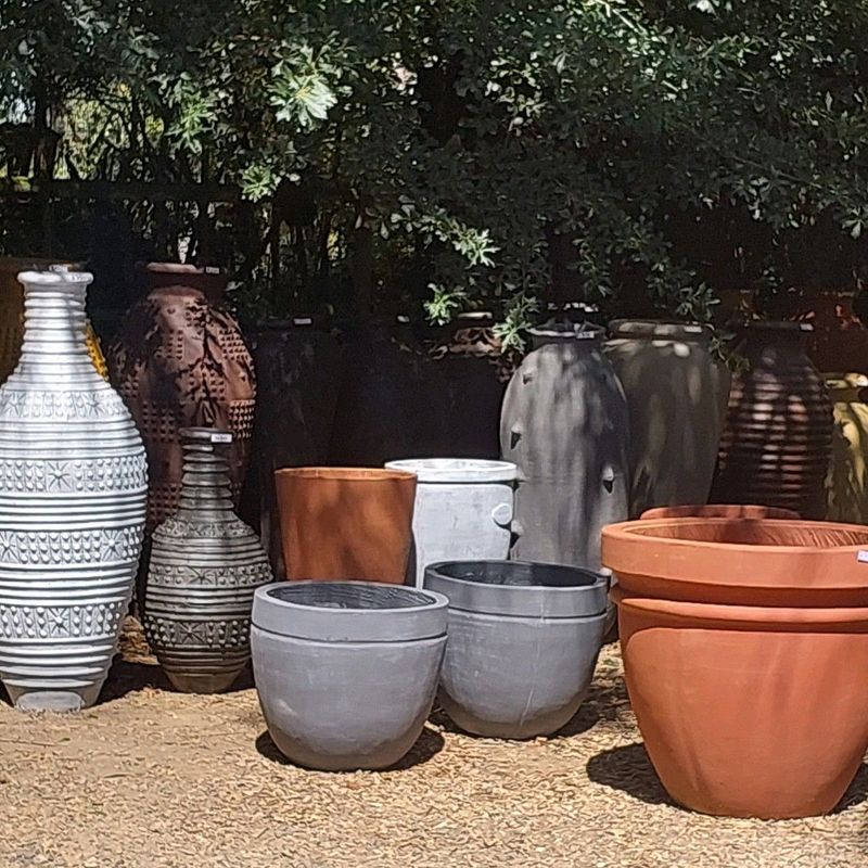Garden pots at LOWEST PRICES  ::: NURSERY