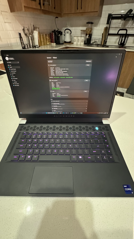 Alienware X15 R2 i9-12900H / 32GB RAM / 2TB RAID SSD /RTX3080 16GB - Lunar.Condition(Still like new.