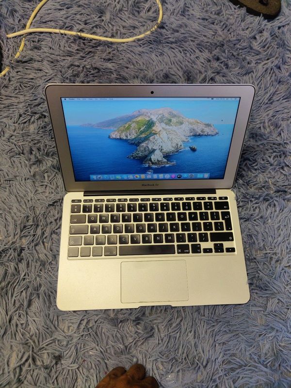MacBook Air i5 11inch