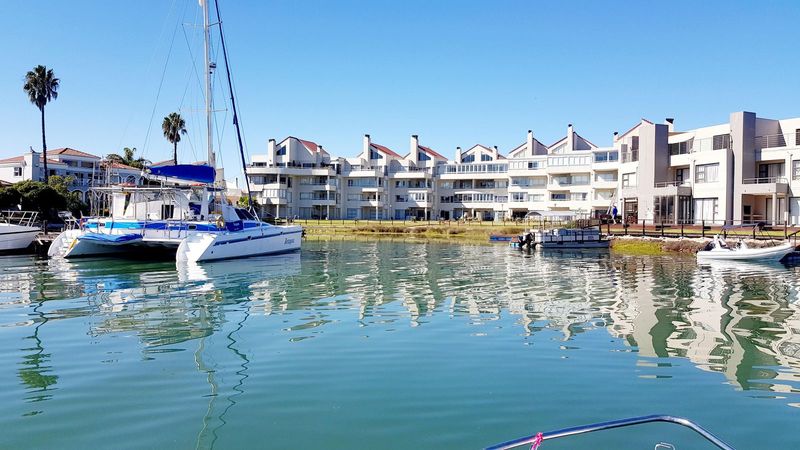 2 Bedroom Apartment For Sale in Port Owen