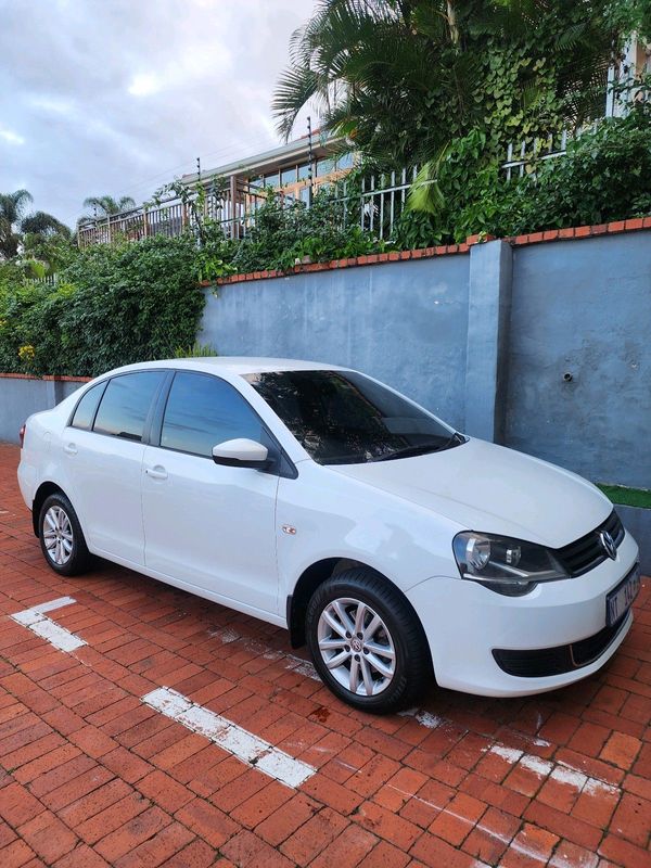 2017 VW POLO VIVO 1.4 AUTO SEDAN