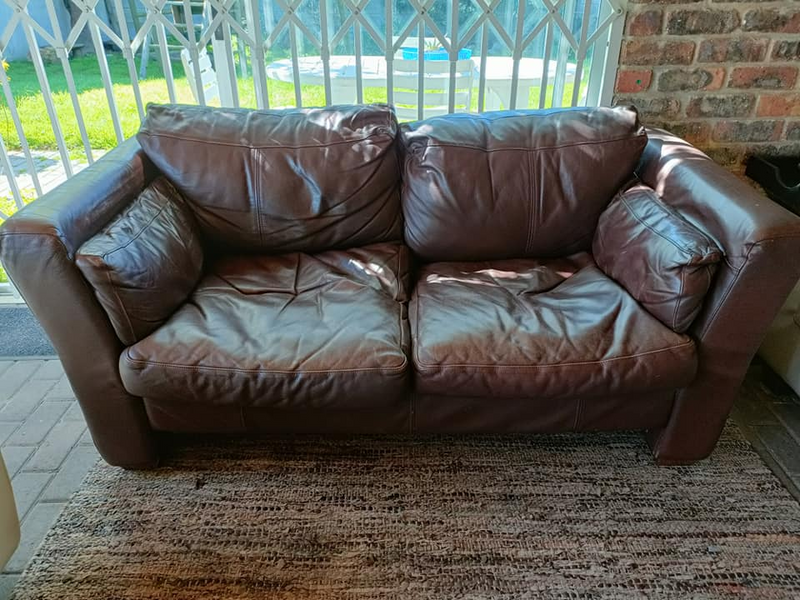 Genuine leather wetherly&#39;s lounge suite 2x 2 seaters!! full thick grain leather all around!!