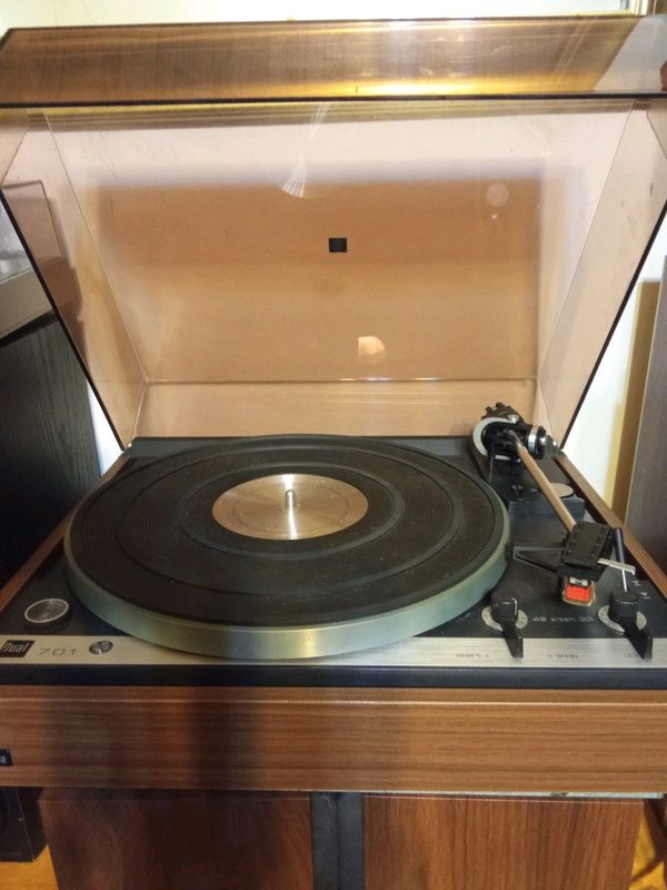 Dual turntable direct drive model 701